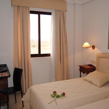 Hotel Cristina-Enea Valdeganga Pokoj fotografie